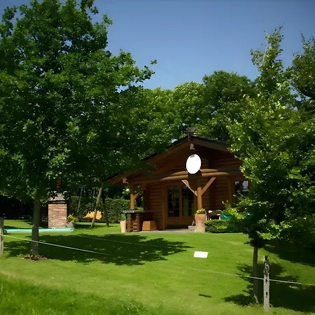 בית נופש Hohlwegstuebchen *